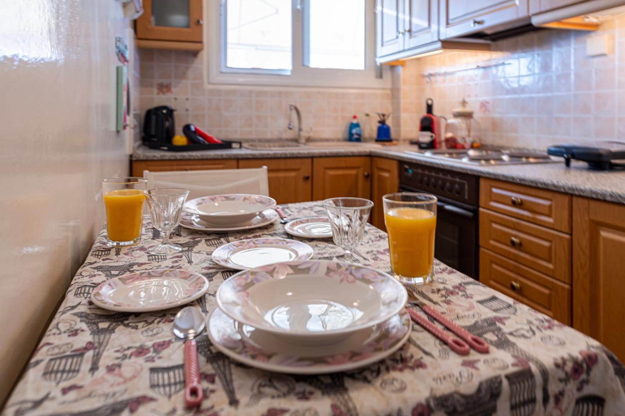 Sea View Apartment 100M From The Beach Saronida Exterior photo